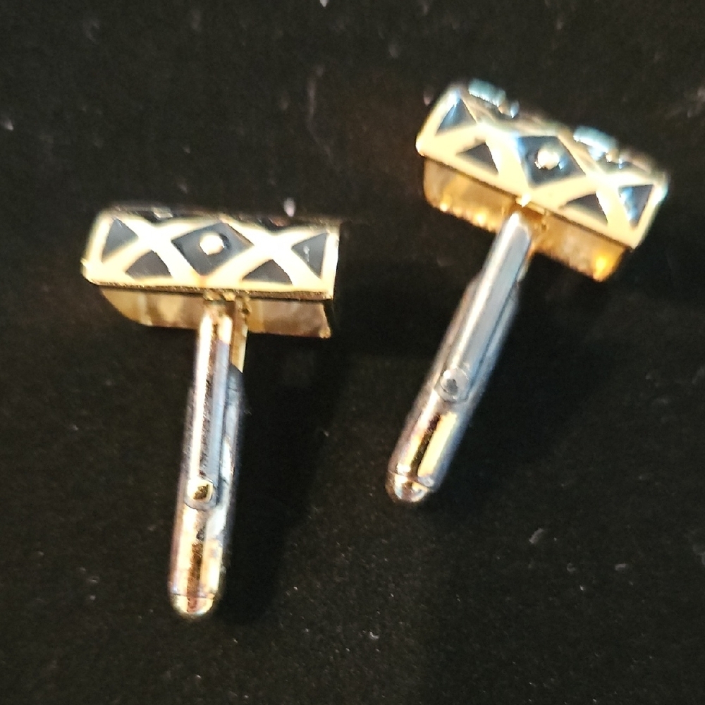 Classic Cufflinks Gold and Black Geometric - Picture 5 of 5